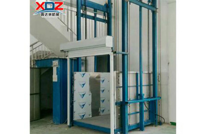 剪叉式液压升降机高空作业安全操作规范与标准